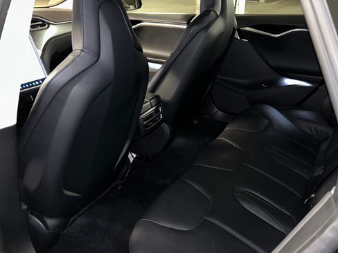 Used 2013 Tesla Model S image 10