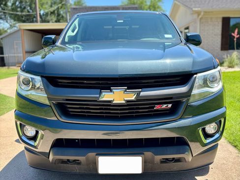 Used 2018 Chevrolet Colorado Z71 AWD/4WD image 6