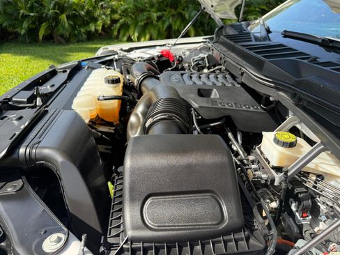 Used 2023 Ford F150 Lariat w/ Equipment Group 502A High AWD/4WD image 28