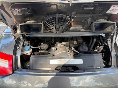 Used 2011 Porsche 911 Carrera image 11