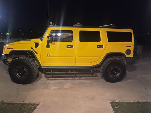Used 2003 HUMMER H2 w/ Preferred Equipment Group image 12