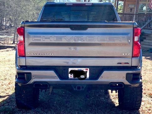 Used 2020 Chevrolet Silverado 1500 LTZ w/ LTZ Premium Package AWD/4WD image 4