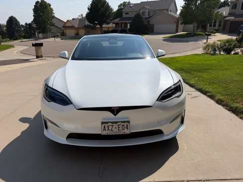 Used 2022 Tesla Model S Standard Range AWD/4WD image 1