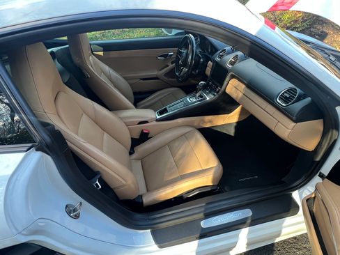 Used 2018 Porsche 718 Cayman image 22