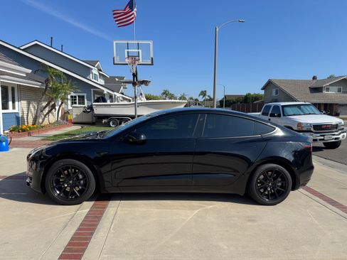 Used 2021 Tesla Model 3 Long Range image 2