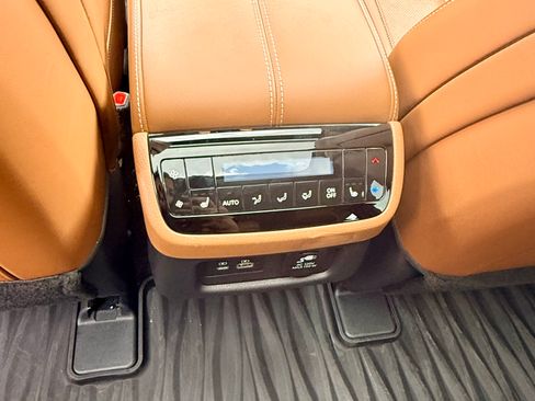 Used 2024 INFINITI QX60 Sensory AWD/4WD image 25