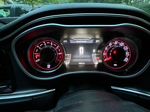 Used 2015 Dodge Challenger SXT Plus w/ Driver Convenience Group RWD image 9