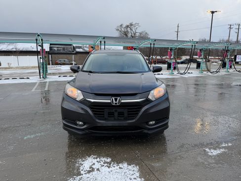 Used 2017 Honda HR-V EX-L image 2