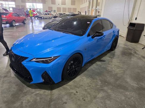 Used 2024 Lexus IS 500 image 10