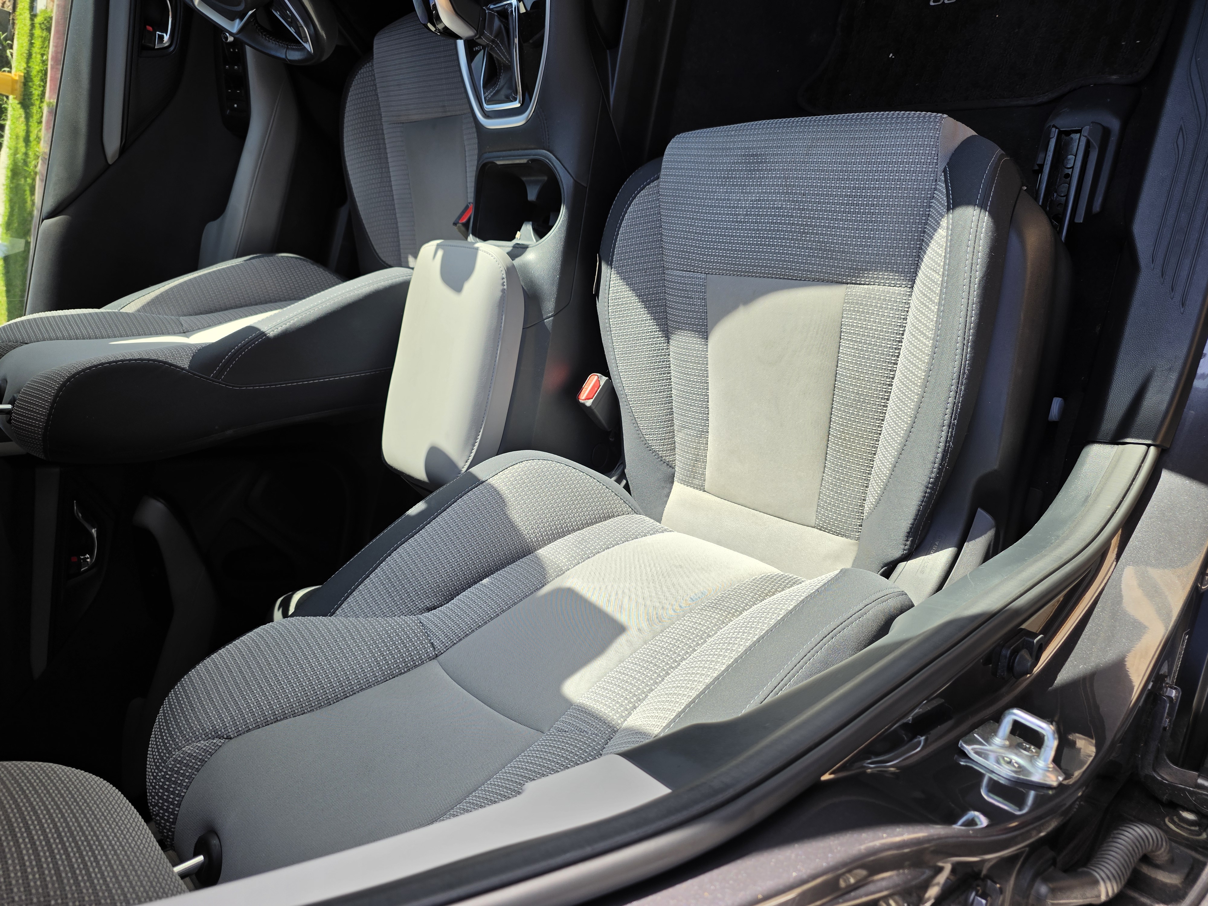 Used 2023 Subaru Outback Premium AWD/4WD image 4