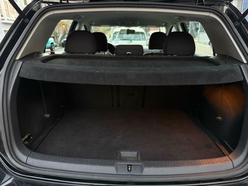 Used 2016 Volkswagen Golf S image 24