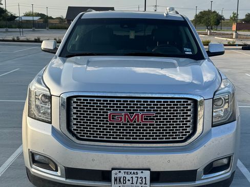 Used 2016 GMC Yukon Denali w/ Open Road Package RWD image 2