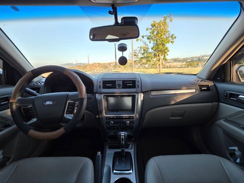 Used 2011 Ford Fusion SEL w/ 302A Rapid Spec Order Code FWD image 19