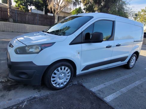 Used 2017 Ford Transit Connect XL image 2