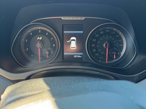 Used 2022 Hyundai Veloster N image 16