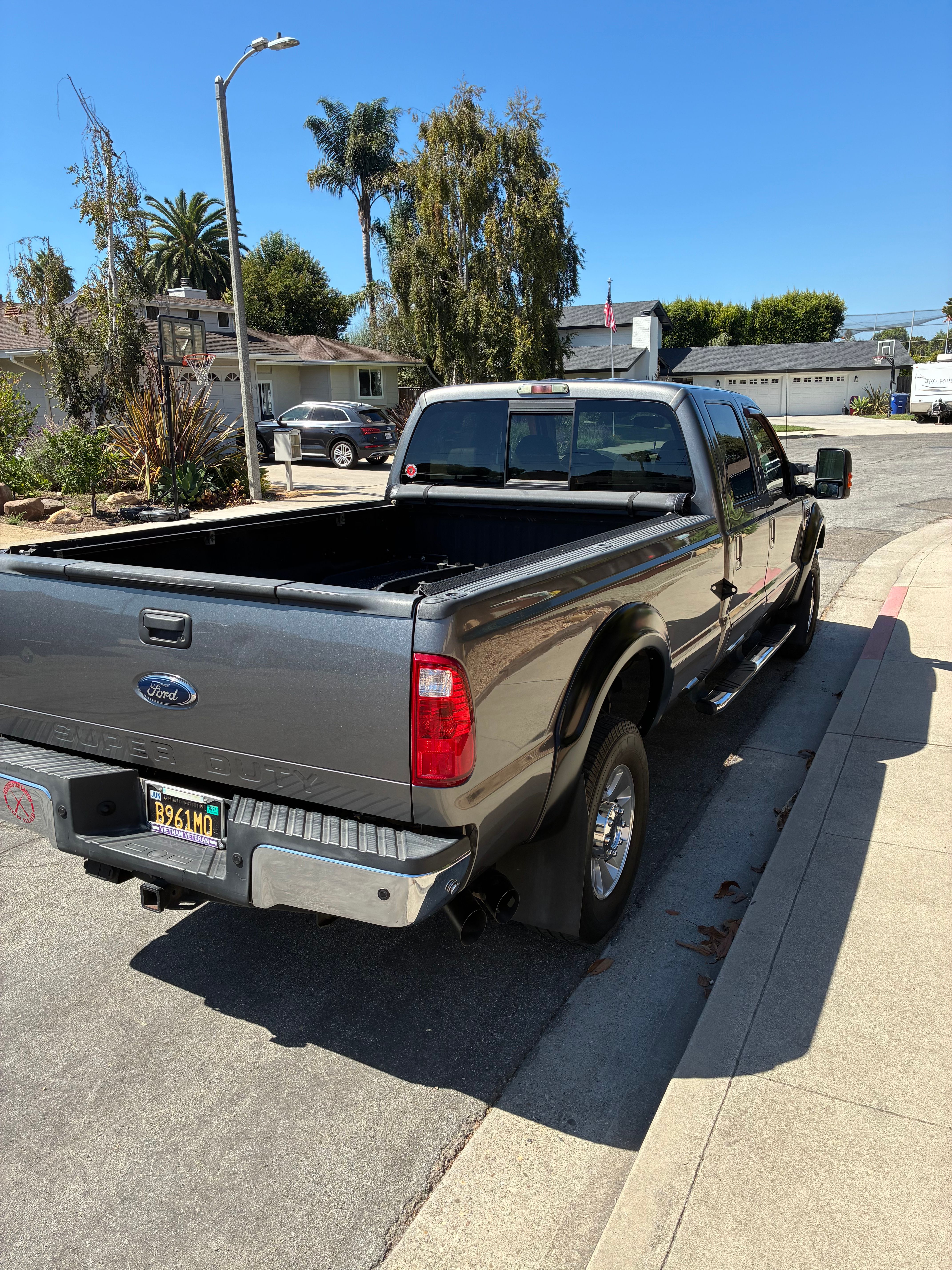 Used 2010 Ford F350 Lariat AWD/4WD image 4