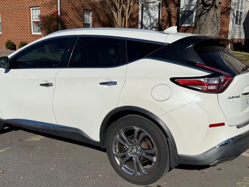 Used 2017 Nissan Murano Platinum w/ Platinum Technology Package image 1