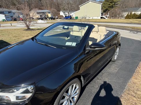 Used 2015 Volkswagen Eos Komfort image 11