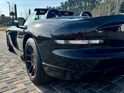 Used 2004 Dodge Viper SRT-10 image 5