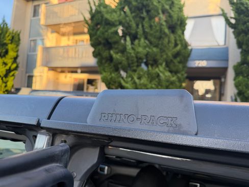 Used 2021 Jeep Gladiator Sport image 21