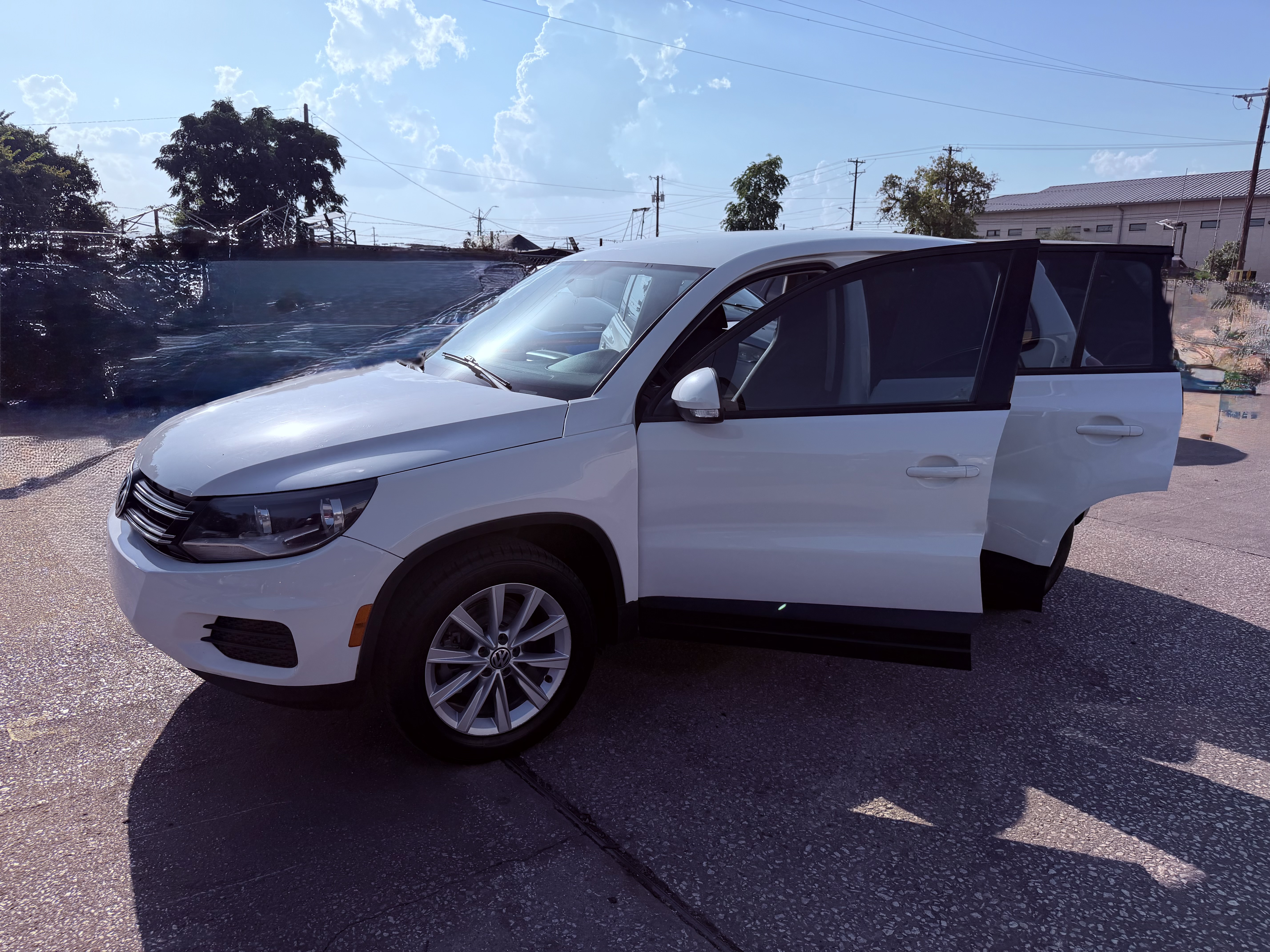 Used 2017 Volkswagen Tiguan S AWD/4WD image 14