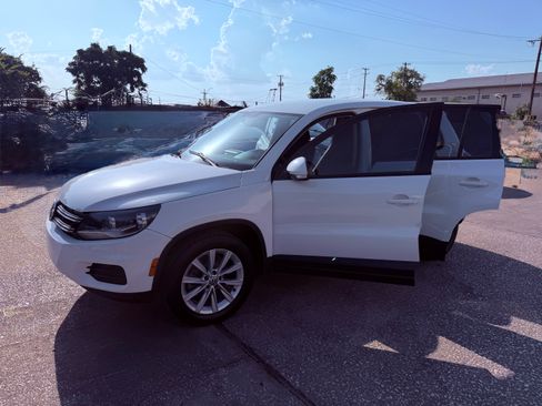 Used 2017 Volkswagen Tiguan S AWD/4WD image 14