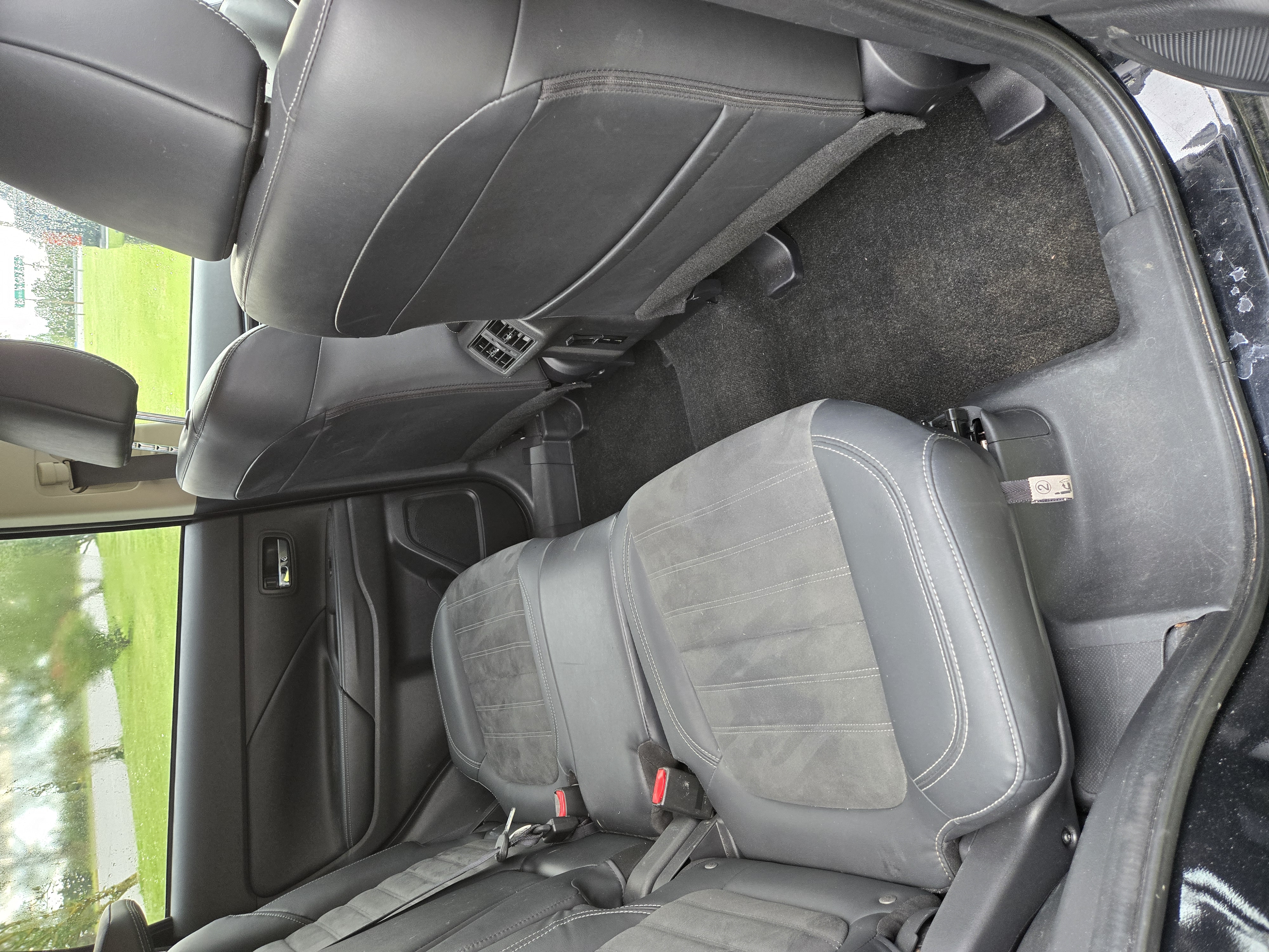 Used 2020 Mitsubishi Outlander SE AWD/4WD image 9