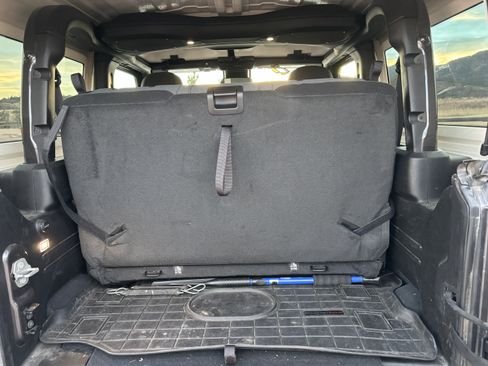 Used 2024 Jeep Wrangler Sport image 23