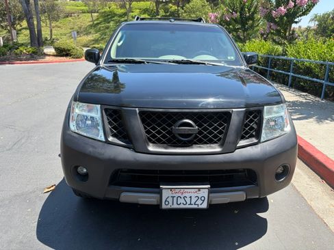Used 2011 Nissan Pathfinder LE w/ Navigation Pkg AWD/4WD image 22