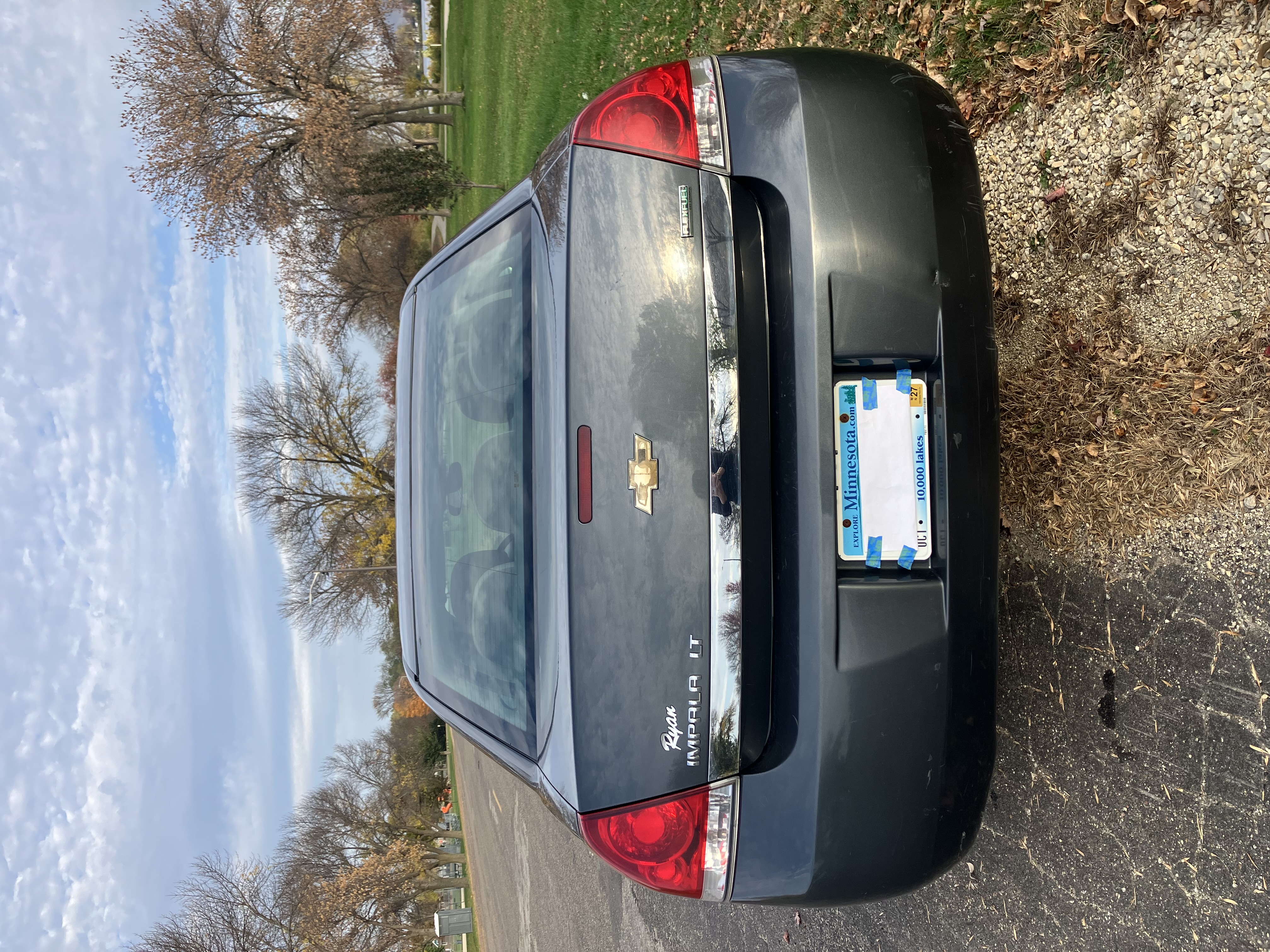 Used 2011 Chevrolet Impala LT FWD image 8