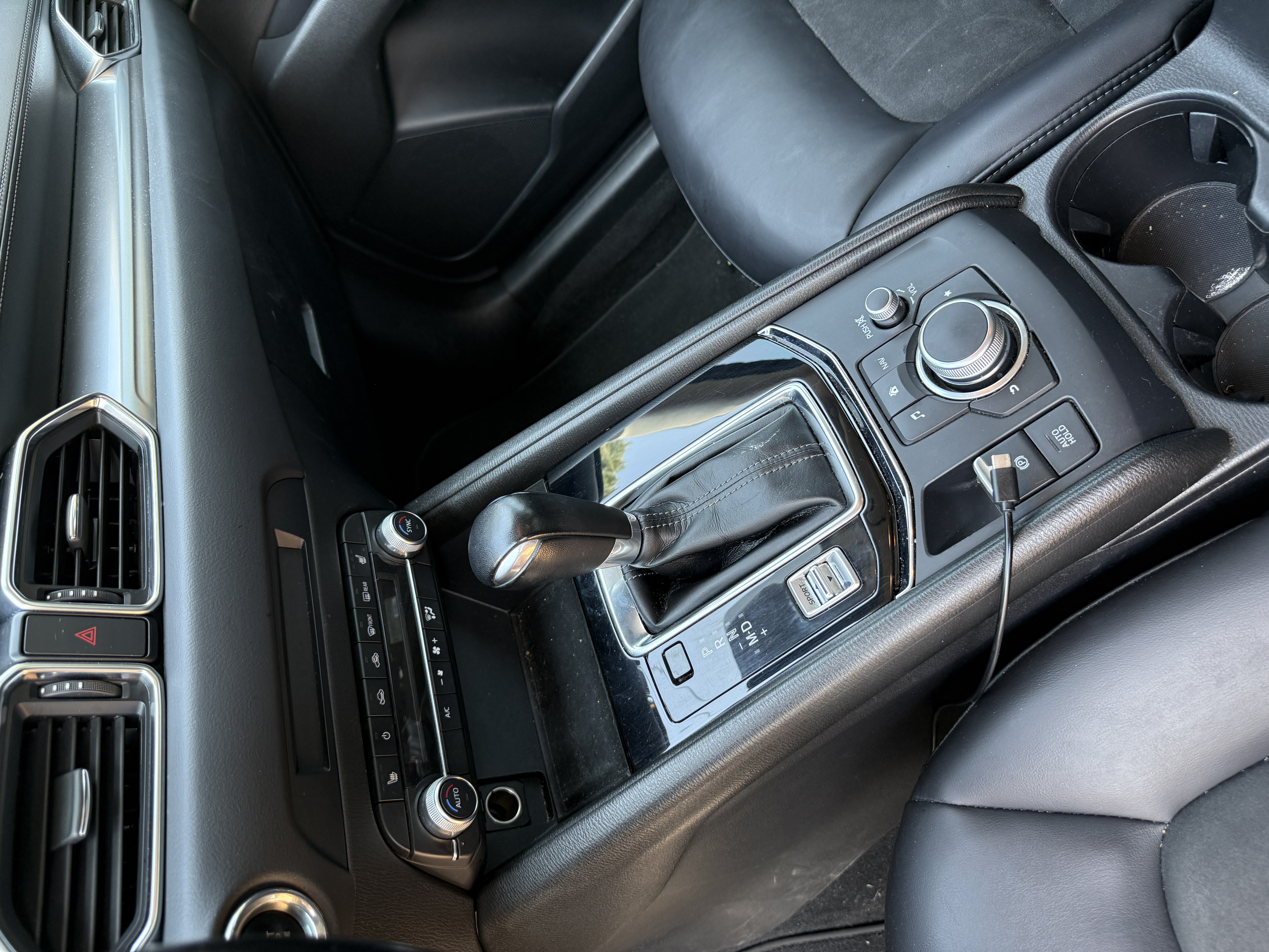 Used 2020 MAZDA CX-5 Touring FWD image 11