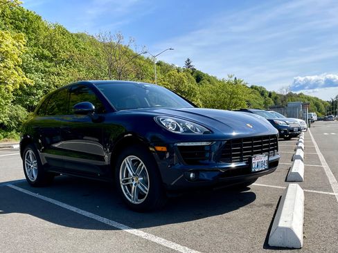 Used 2017 Porsche Macan S image 9