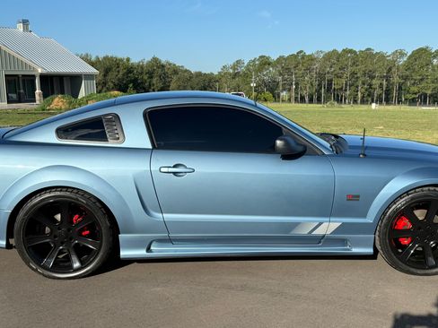 Used 2006 Ford Mustang GT Premium RWD image 1