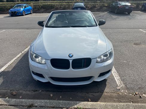 Used 2012 BMW 335i Convertible image 1