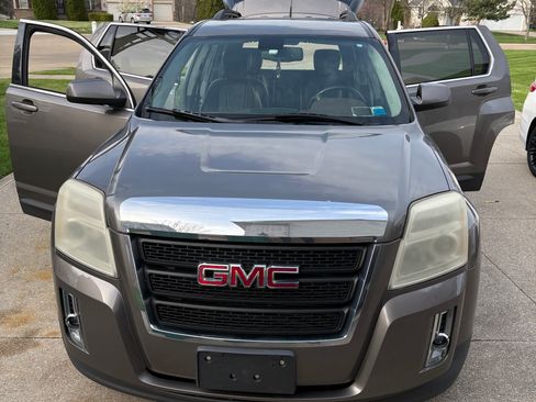 Used 2010 GMC Terrain SLT image 12