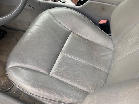 Used 2001 Mercedes-Benz E 320 Wagon image 8