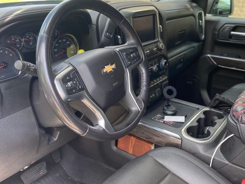 Used 2021 Chevrolet Silverado 1500 LTZ AWD/4WD image 21