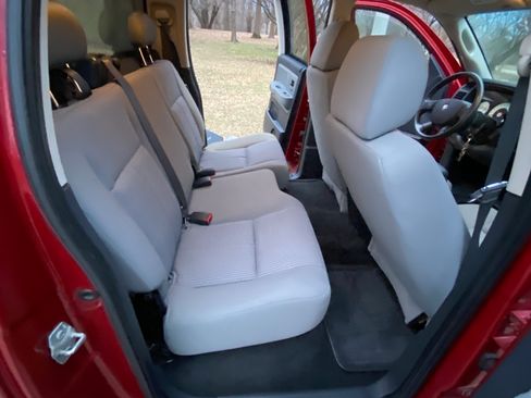 Used 2008 Dodge Dakota SXT image 24