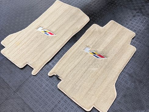 Used 2006 Cadillac XLR V image 14