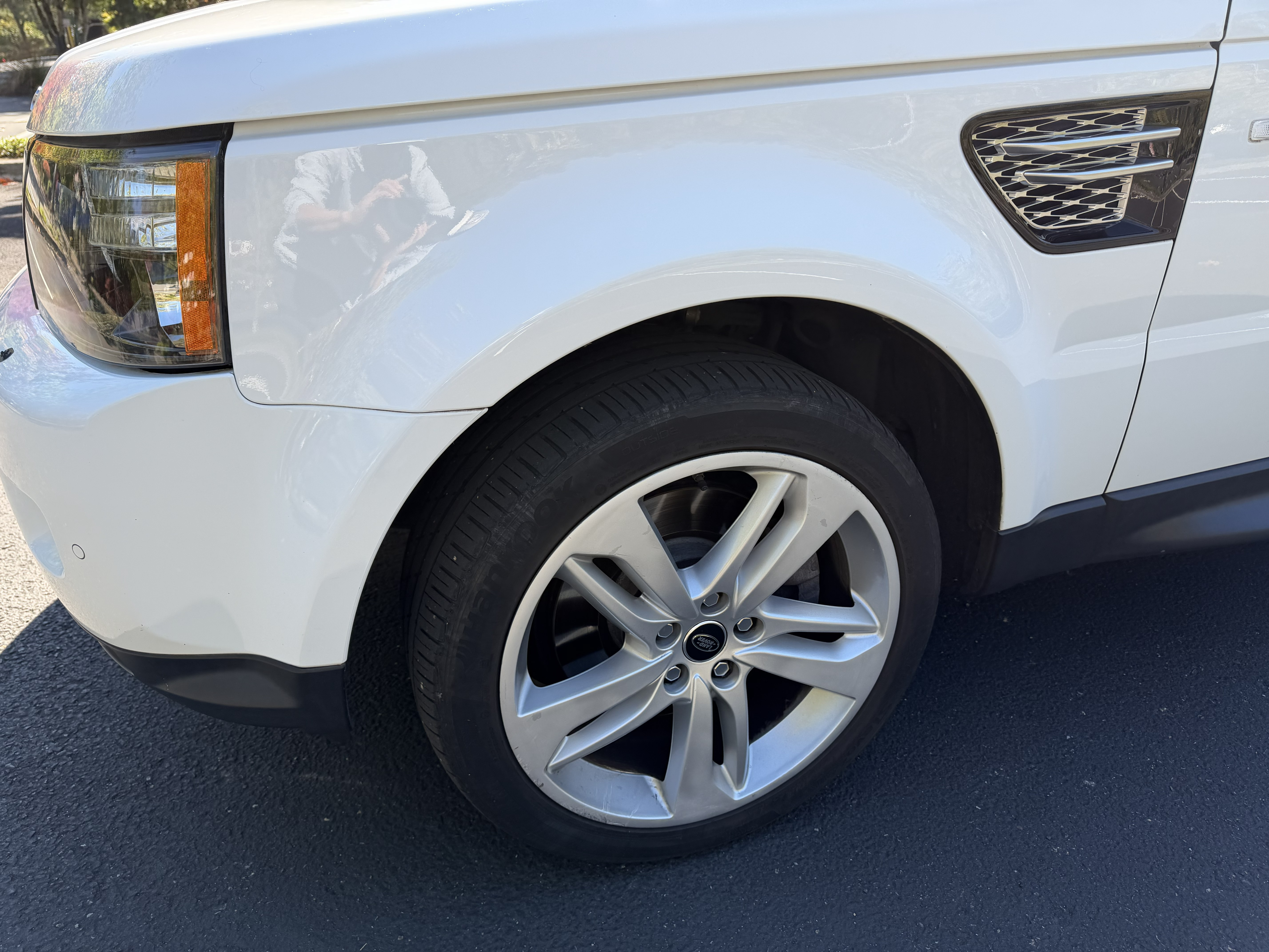 Used 2013 Land Rover Range Rover Sport HSE LUX w/ Luxury Interior Pkg AWD/4WD image 12