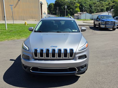 Used 2015 Jeep Cherokee Limited AWD/4WD image 9