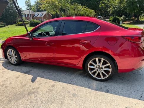 Used 2017 MAZDA MAZDA3 Touring FWD image 4