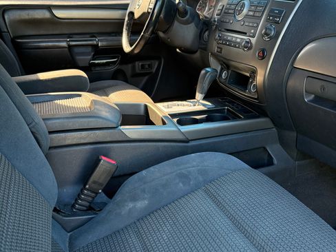 Used 2011 Nissan Armada SV RWD image 7