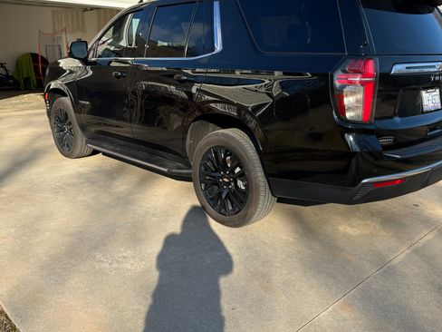 Used 2024 Chevrolet Tahoe LT w/ LT Signature Plus Package image 4