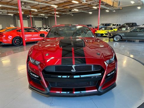 Used 2021 Ford Mustang Shelby GT500 w/ Technology Package image 16