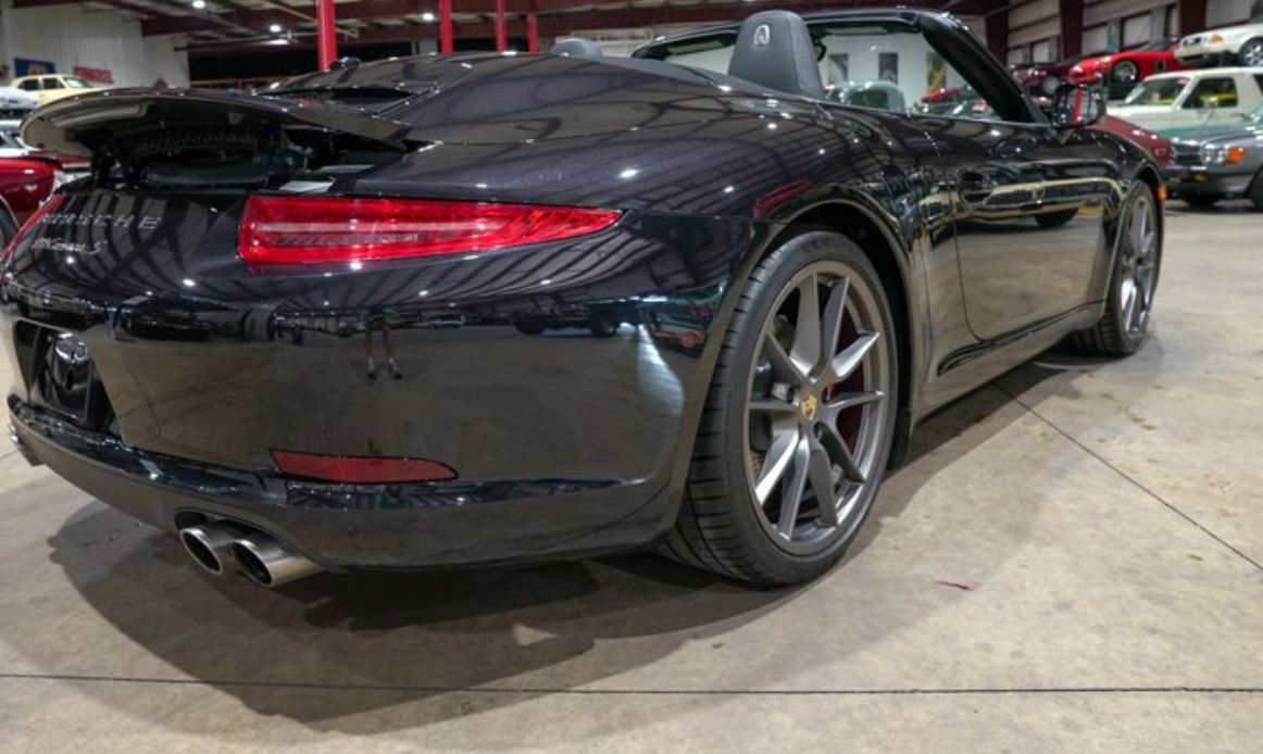 Used 2013 Porsche 911 Carrera S RWD image 19