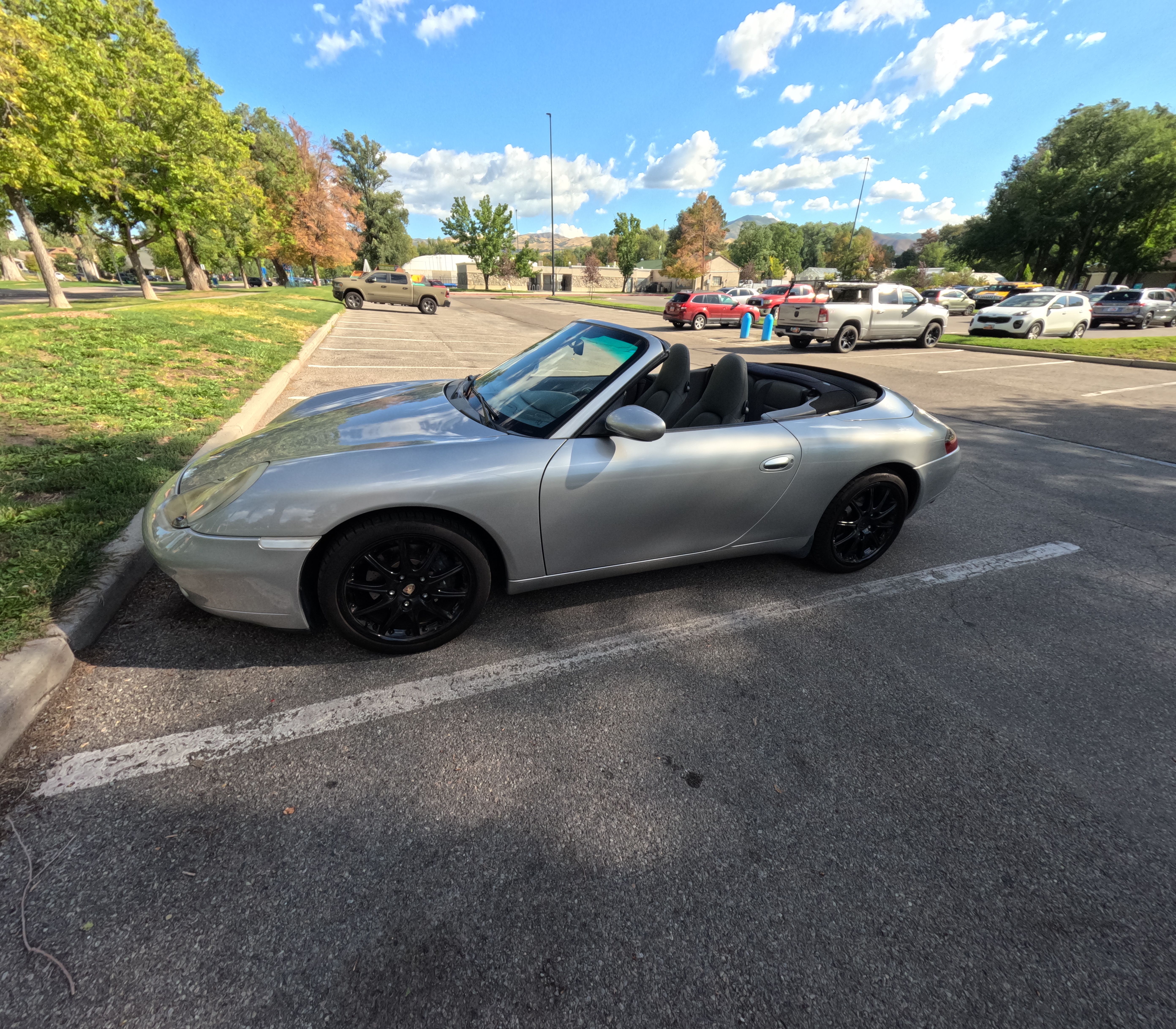 Used 2001 Porsche 911 Cabriolet image 1