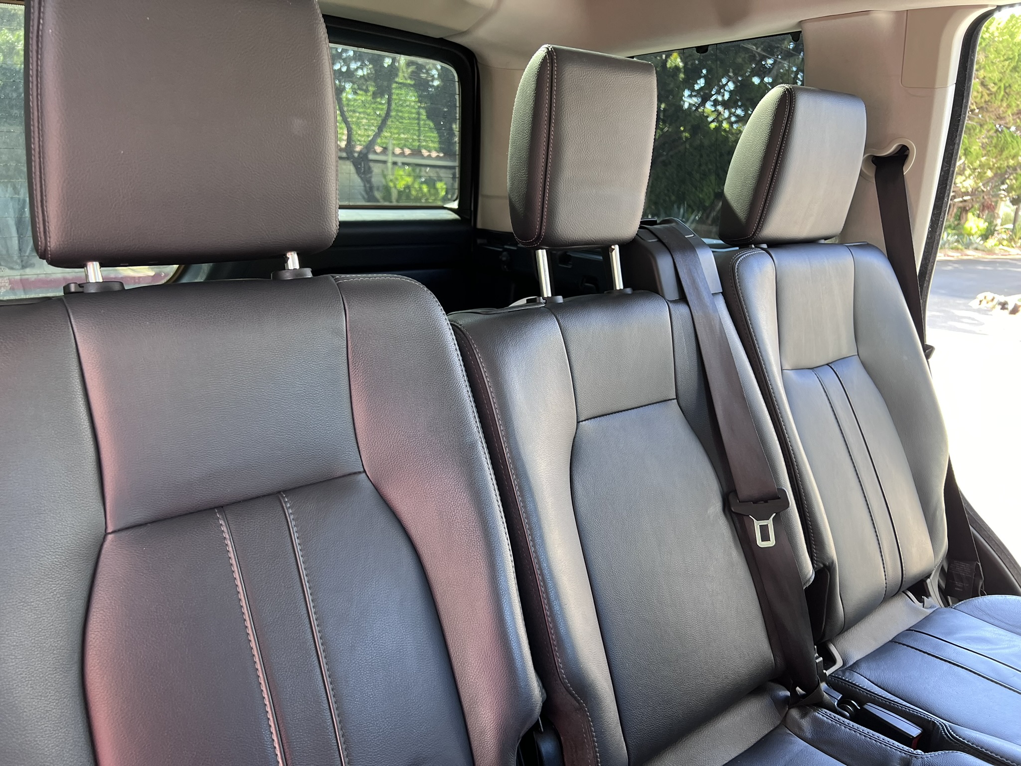 Used 2016 Land Rover LR4 HSE Silver Edition AWD/4WD image 15
