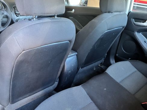 Used 2017 Kia Forte LX image 5