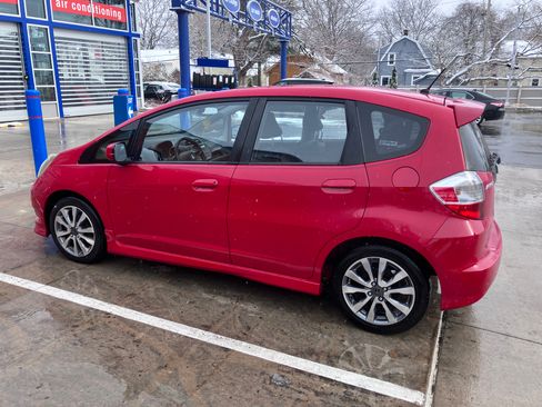 Used 2012 Honda Fit Sport image 6